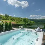 Stribor, Gorski Kotar 4*